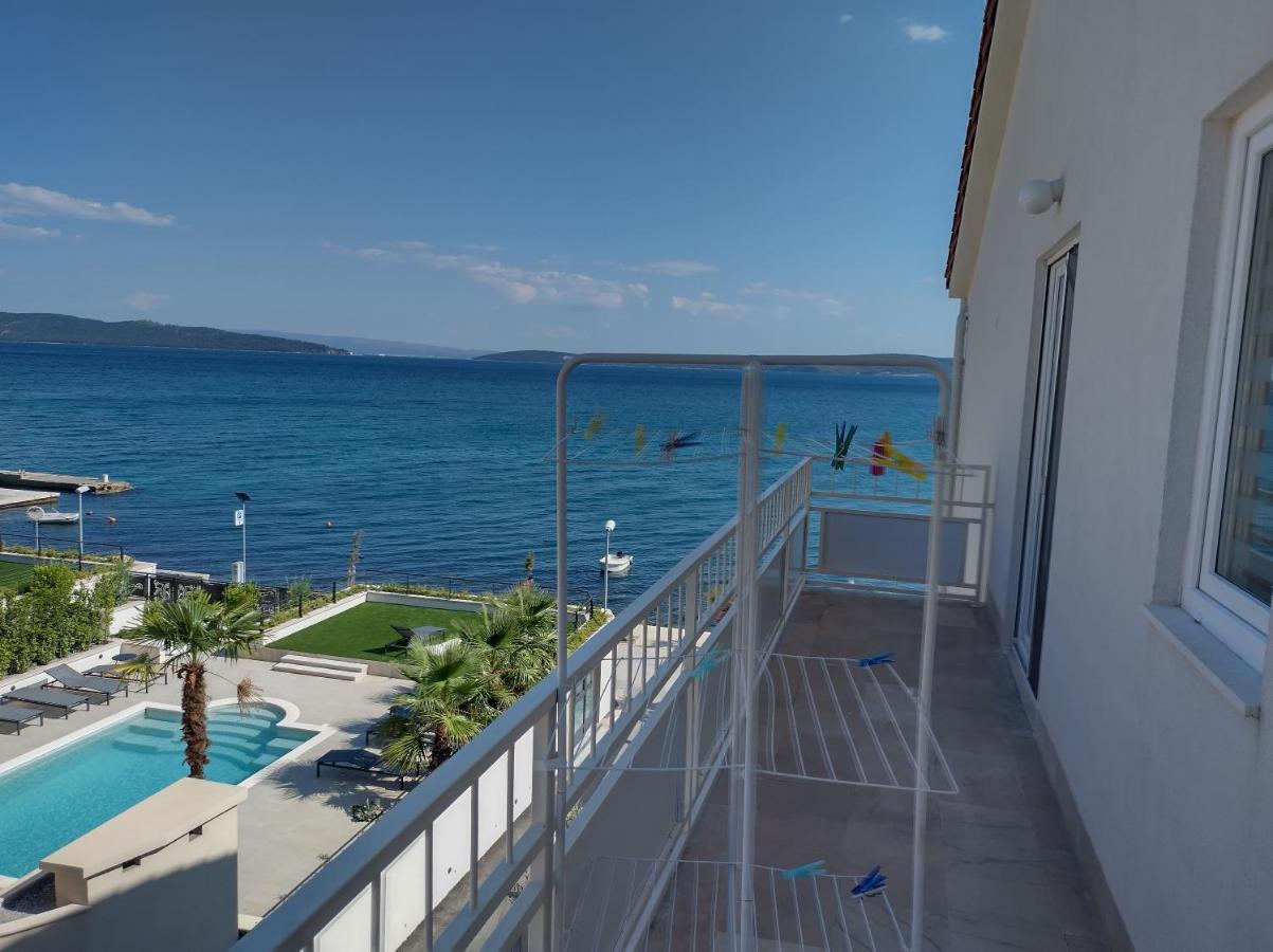 Apartman Figaro Pogled Od Milijun Dolara, 2 Tusa, 2 Wc Kaštela Εξωτερικό φωτογραφία