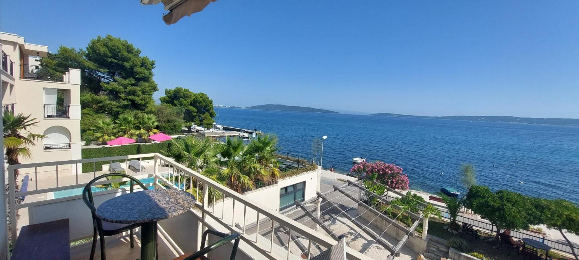 Apartman Figaro Pogled Od Milijun Dolara, 2 Tusa, 2 Wc Kaštela Εξωτερικό φωτογραφία
