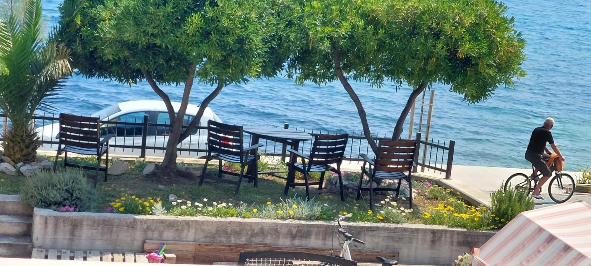 Apartman Figaro Pogled Od Milijun Dolara, 2 Tusa, 2 Wc Kaštela Εξωτερικό φωτογραφία