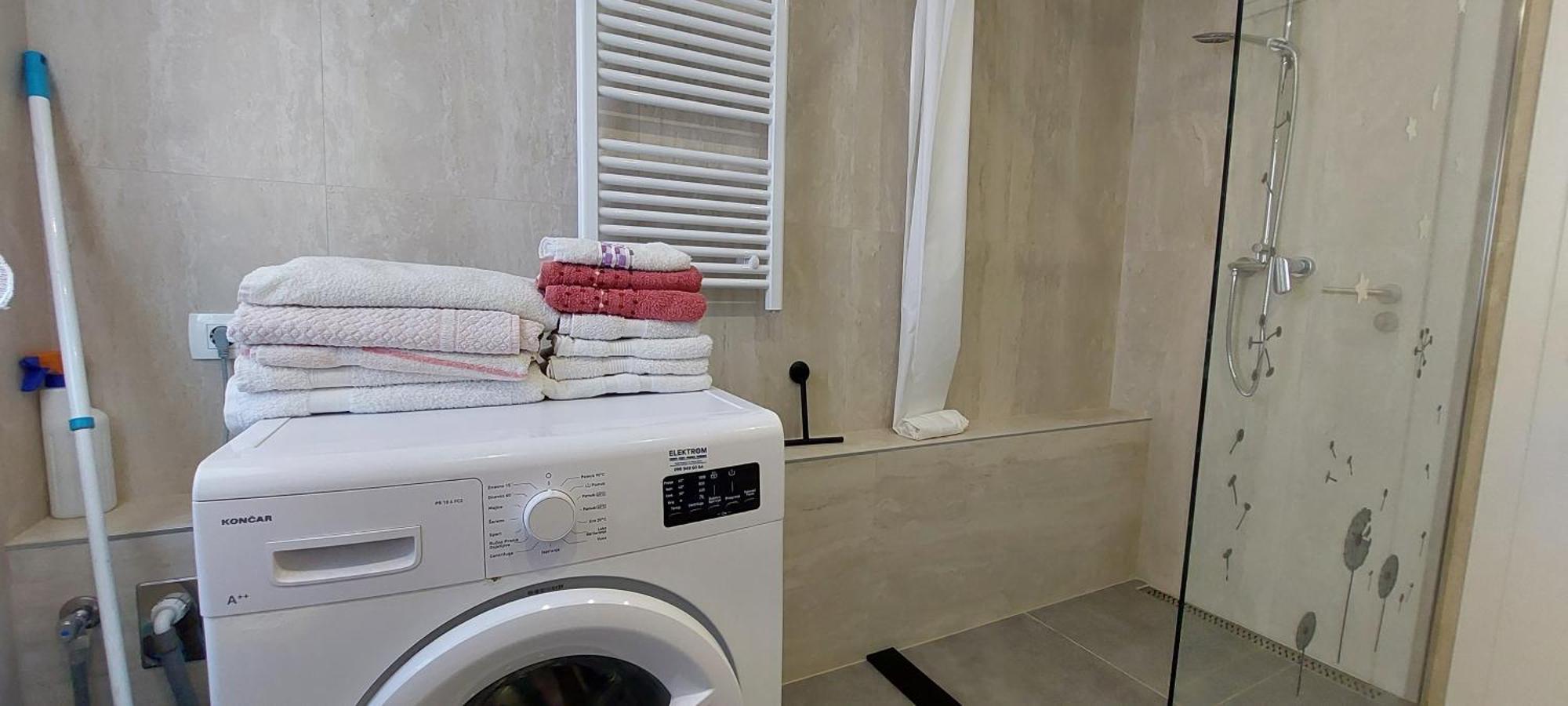 Apartman Figaro Pogled Od Milijun Dolara, 2 Tusa, 2 Wc Kaštela Εξωτερικό φωτογραφία